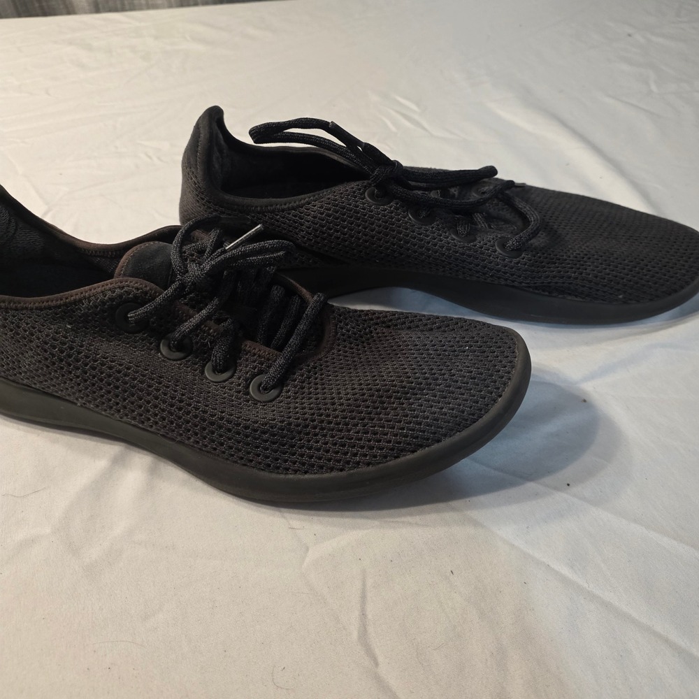 Allbirds Tree Runners Sneakers Mens 11 Black Charcoal Knit Mesh Lightweight